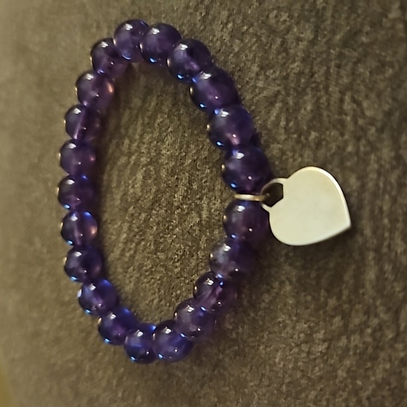 Sterling Silver Heart Charm Amethyst Beaded Stretch Bracelet - Picture 4 of 5